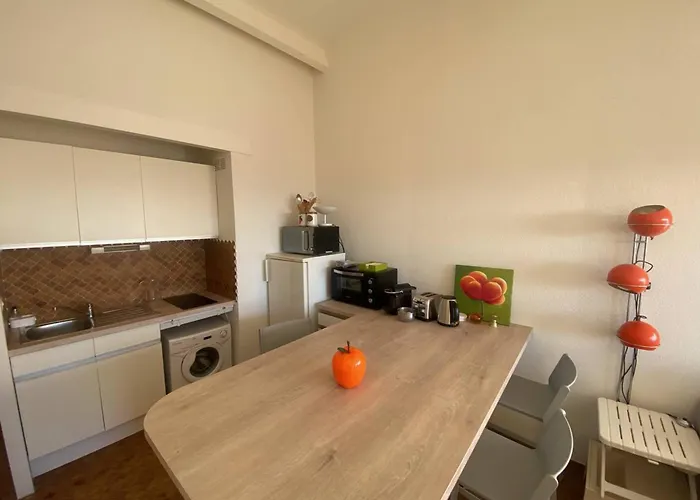 Apartamento 2 Pieces, 4 Pers, Face Mer, Parking, Port-leucate - Fr-1-81-625 *